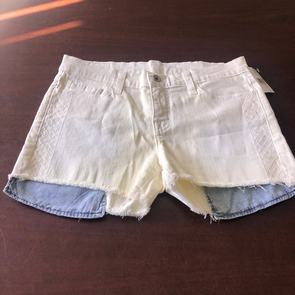 4#215, Size 27, NWT Big Star Short Jeans W/Stretch, Off White Color